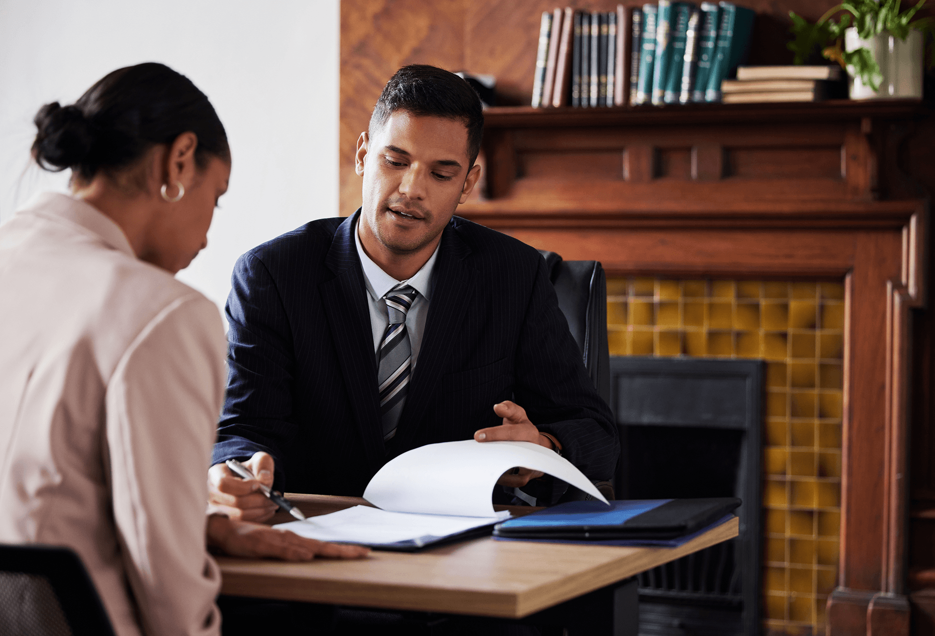 contract-signing-and-lawyer-consulting-garner-child-support