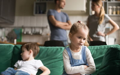 Babies sad due their parents conflict